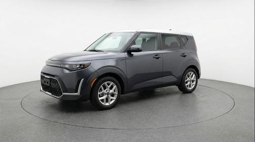 Gravity Gray 2025 Kia Soul LX