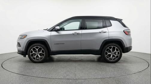 Silver Zynith Metallic Clearcoat 2025 Jeep Compass Limited