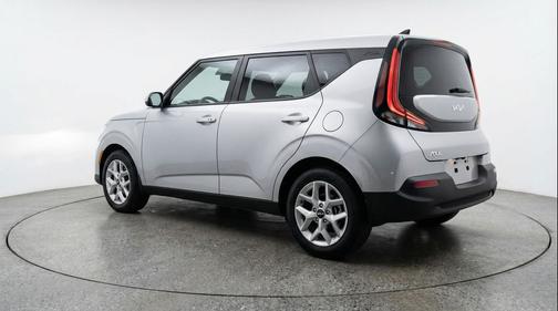 Steel Gray 2025 Kia Soul LX