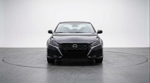 Super Black 2026 Nissan Altima SV FWD