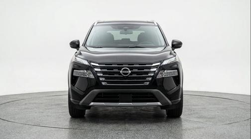 Super Black 2025 Nissan Rogue SV