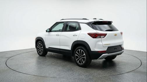 Summit White 2025 Chevrolet Trailblazer LT
