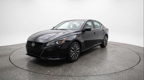Super Black 2026 Nissan Altima SV FWD