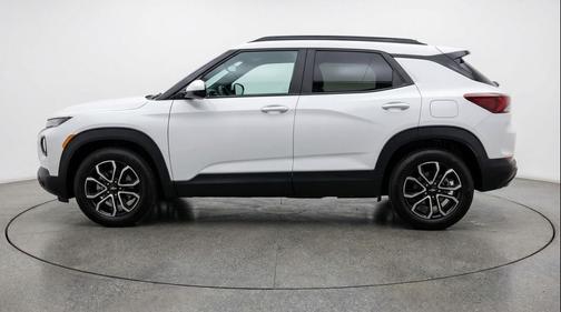 Summit White 2025 Chevrolet Trailblazer LT