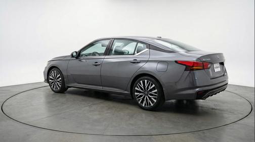 Gun Metallic 2025 Nissan Altima SV FWD