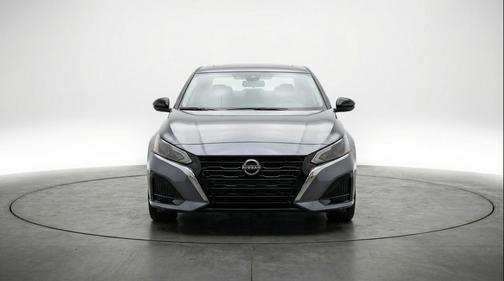 Gun Metallic 2025 Nissan Altima SV FWD