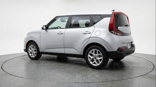 Steel Gray 2025 Kia Soul LX