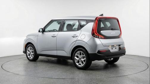Steel Gray 2025 Kia Soul LX