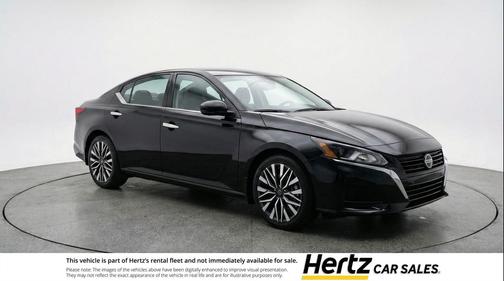 Super Black 2025 Nissan Altima SV FWD