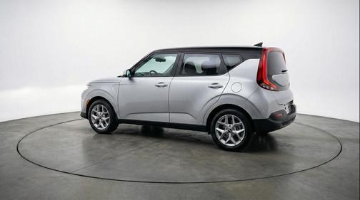 Steel Gray 2025 Kia Soul LX