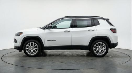 Bright White Clearcoat 2025 Jeep Compass Limited