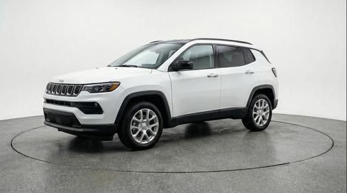 Bright White Clearcoat 2025 Jeep Compass Limited