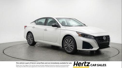 Glacier White 2025 Nissan Altima SV FWD