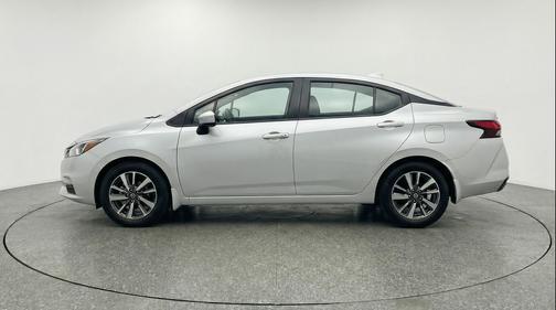 Brilliant Silver Metallic 2025 Nissan Versa 1.6 SV