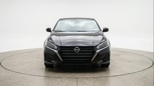 Super Black 2025 Nissan Altima SV FWD