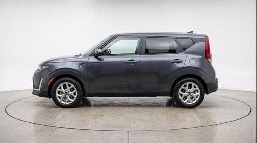 Gravity Gray 2025 Kia Soul LX