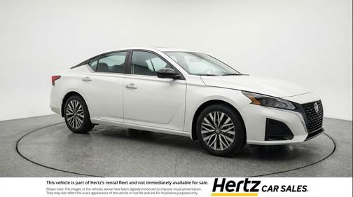 Glacier White 2025 Nissan Altima SV FWD