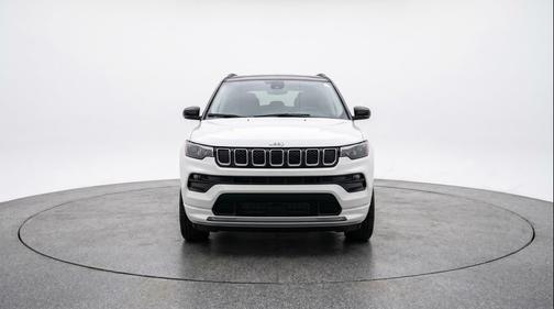 Bright White Clearcoat 2025 Jeep Compass Limited