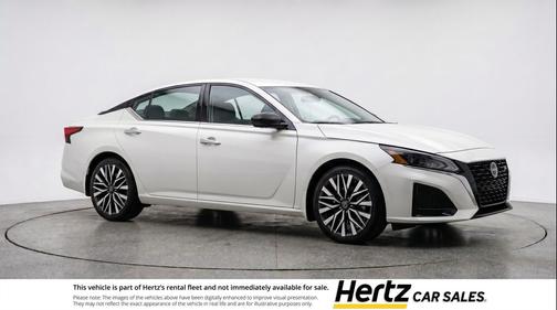 Glacier White 2025 Nissan Altima SV FWD