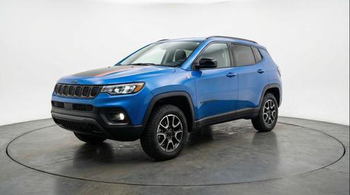Hydro Blue Pearlcoat 2025 Jeep Compass Trailhawk