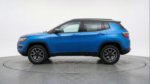 Hydro Blue Pearlcoat 2025 Jeep Compass Trailhawk