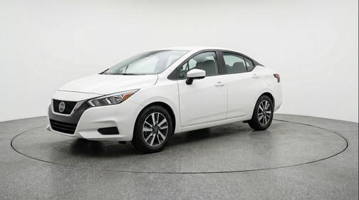 Aspen White Tricoat 2025 Nissan Versa 1.6 SV