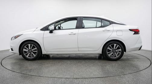 Aspen White Tricoat 2025 Nissan Versa 1.6 SV