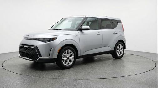 Steel Gray 2025 Kia Soul LX