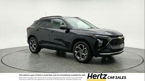 Mosaic Black Metallic 2025 Chevrolet Trax LT