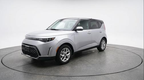 Steel Gray 2025 Kia Soul LX