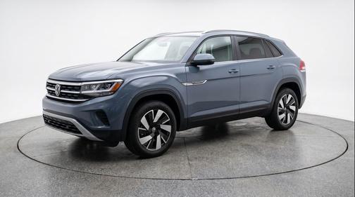 Pure Gray 2026 Volkswagen Atlas Cross Sport 2.0T SE w/Technology 4MOTION
