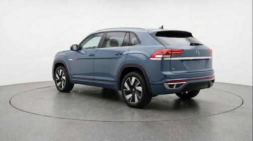 Pure Gray 2026 Volkswagen Atlas Cross Sport 2.0T SE w/Technology 4MOTION