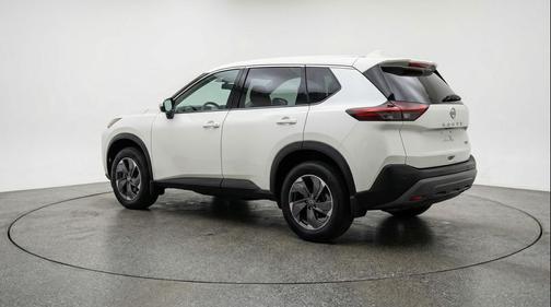 Everest White Pearl Tricoat 2025 Nissan Rogue SV