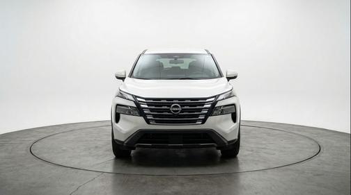 Everest White Pearl Tricoat 2025 Nissan Rogue SV