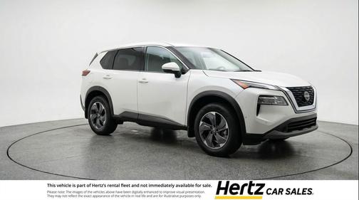 Everest White Pearl Tricoat 2025 Nissan Rogue SV