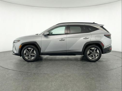 Shimmering Silver 2025 Hyundai TUCSON SEL