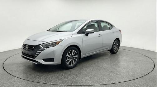 Brilliant Silver Metallic 2025 Nissan Versa 1.6 SV