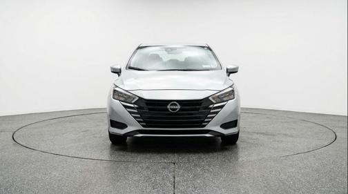Brilliant Silver Metallic 2025 Nissan Versa 1.6 SV