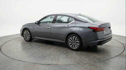 Gun Metallic 2025 Nissan Altima SV FWD