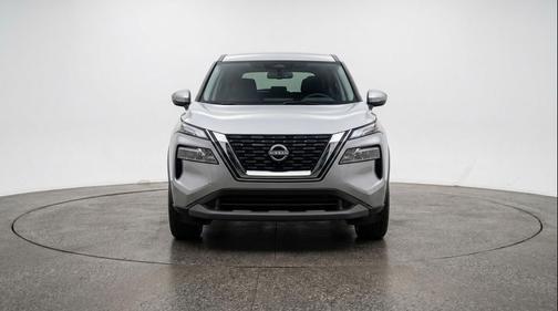 Brilliant Silver Metallic 2025 Nissan Rogue SV