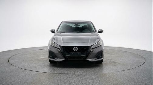 Gun Metallic 2025 Nissan Altima SV FWD