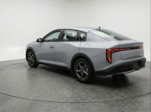 Steel Gray 2025 Kia K4 LXS