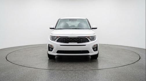 Snow White Pearl 2025 Kia Soul LX