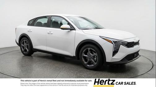Snow White Pearl 2025 Kia K4 LXS
