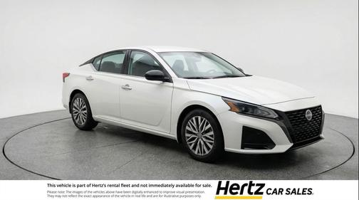Glacier White 2025 Nissan Altima SV FWD