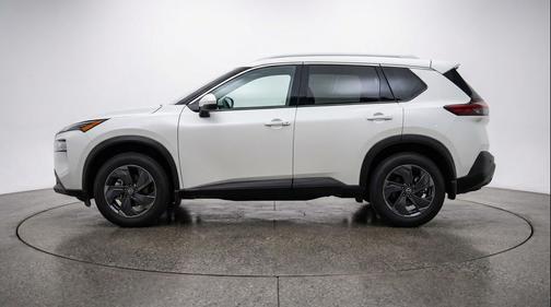 Brilliant Silver Metallic 2025 Nissan Rogue SV