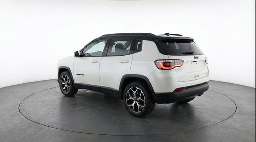 Bright White Clearcoat 2025 Jeep Compass Limited