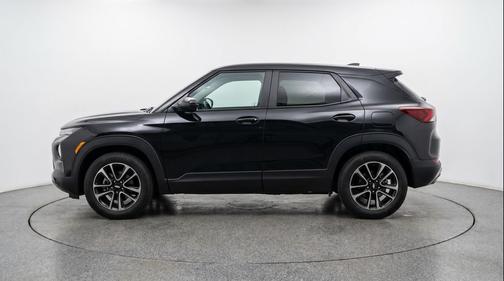 Mosaic Black Metallic 2025 Chevrolet Trailblazer LT