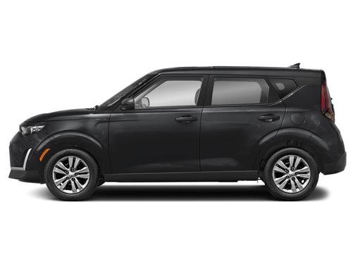 Fusion Black 2025 Kia Soul LX