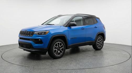 Hydro Blue Pearlcoat 2025 Jeep Compass Trailhawk
